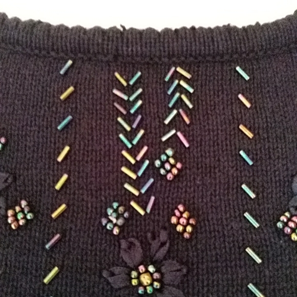 Victoria Jones Beaded Floral Tunic Sweater L Navy Blue - Picture 11 of 16